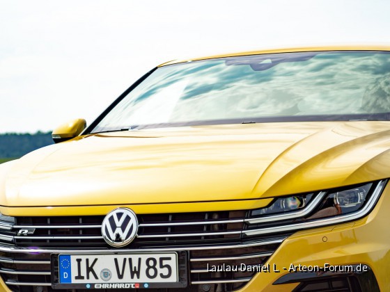 VW Arteon R-Line